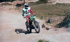 1980 01 kim 046  1980 Joaquim Suñol (Montesa Cappra VE 250) en el Circuito de Motocross de Les Franqueses (Barcelona) Estrenando la Cappra VE 250 : joaquim suñol, 1980, les franqueses, circuito, montesa cappra 250 VE